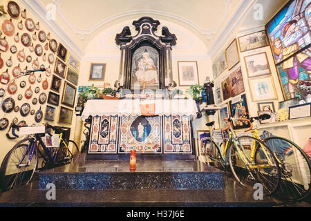 Ghisallo : sanctuaire consacré Madonna protectrice de cyclistes Banque D'Images