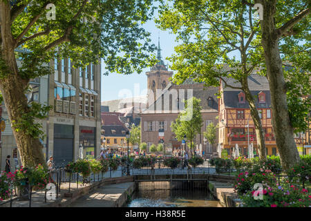 Place des Martyrs de la résistance, Colmar, Alsace, France Banque D'Images