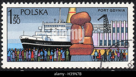 Un timbre-poste imprimé en Pologne montre le port de mer de Gdynia, vers 1980 Banque D'Images