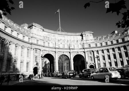 L'Admiralty Arch, le Mall, Londres, Angleterre, Royaume-Uni Banque D'Images