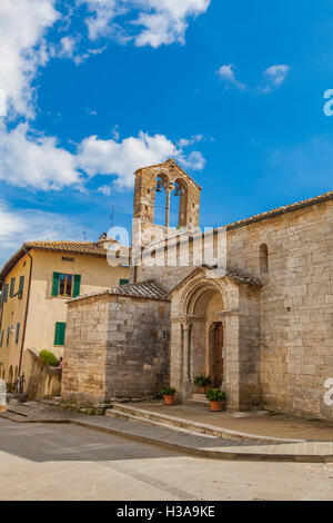 Collégiale de Sts Quiricus et Julietta à San Quirico d'Orcia, Toscane, Italie Banque D'Images