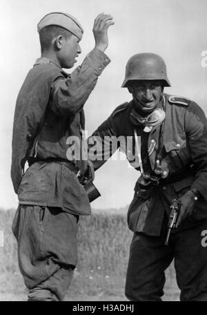 Capture d'un soldat de l'Armée Rouge, 1941 Banque D'Images