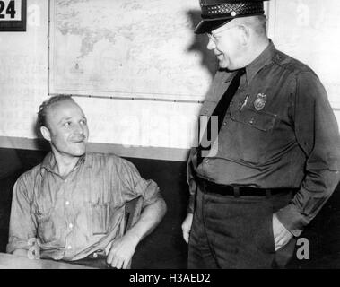 Des prisonniers allemands après l'échec d'une tentative d'évasion en France, 1940 Banque D'Images