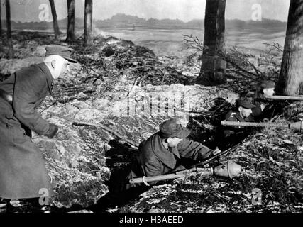 Volkssturm en action sur le front de l'Est, 1945 Banque D'Images