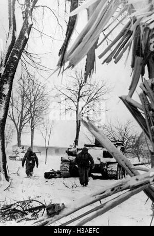 T-34 abattu dans l'Est de la Prusse, 1945 Banque D'Images