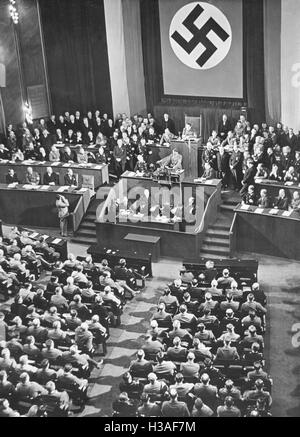 Discours d'Hitler à l'anniversaire de la prise du pouvoir dans le Berlin de l'Opéra Kroll, 1934 Banque D'Images