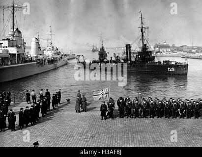 Débarquement de la marine allemande dans le port de Memel, 1939 Banque D'Images