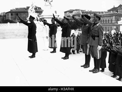 HJ commémoration à la tombe du Soldat inconnu à Rome, 1937 Banque D'Images