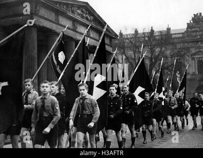 Parade du drapeau du Deutsches Jungvolk, 1935 Banque D'Images