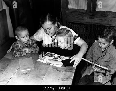 En tant que leader BDM des soins aux enfants, 1940 Banque D'Images