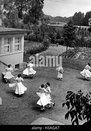 Camp d'été de la BDM-Werk Glaube und Schoenheit (BDM-travail, la foi et la beauté de la société) à Neuruppin, 1939 Banque D'Images