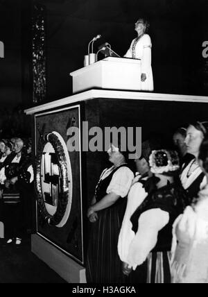 Gertrud Scholtz-Klink au congrès de Nuremberg, 1935 Banque D'Images