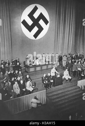 Le discours de Hitler devant le Reichstag en Kulturvereinshaus de Nuremberg (Association culturelle de la maison), 1935 Banque D'Images