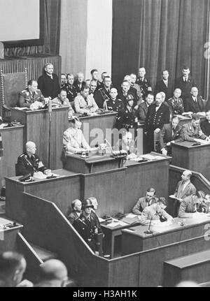 "Hitler's discours sur la ''putsch Roehm'' en face de l'Opéra Kroll dans le Reichstag à Berlin, 1934' Banque D'Images