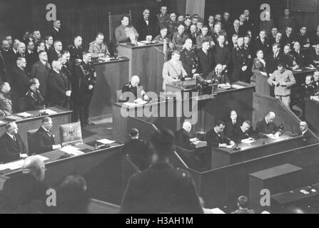 Discours de Hitler sur l'anniversaire de la prise du pouvoir dans l'Opéra Kroll à Berlin, 1934 Banque D'Images