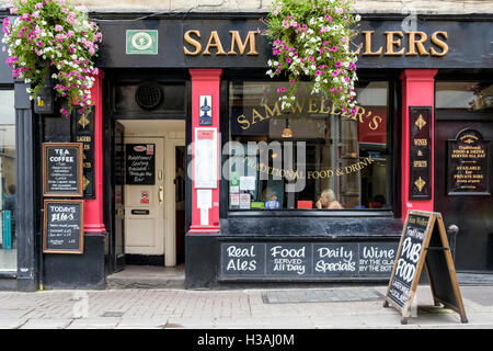 Sam pub Wellers / public house,baignoire,Angleterre,UK Banque D'Images