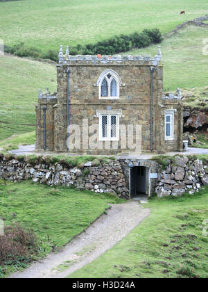 Doyden Doyden Point, château, Port Nr Quin, North Cornwall, England, UK Banque D'Images