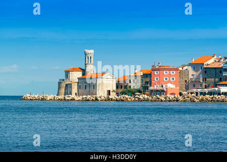 Piran, belle ville médiévale sur la Slovénie côte Adriatique, l'une des principales attractions touristiques de Slovénie. Banque D'Images