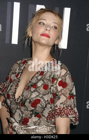 La ville de New York. 4ème Oct, 2016. Haley Bennett participe à "la fille sur le train' New York premiere du Regal E-Walk Stadium 13 le 4 octobre 2016 à New York. | Verwendung weltweit/alliance Photo © dpa/Alamy Live News Banque D'Images
