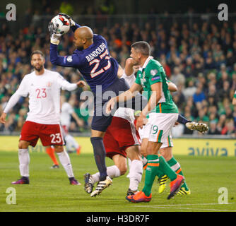 Aviva Stadium de Dublin, Irlande. 06 Oct, 2016. Qualification pour la Coupe du Monde FIFA Football. République d'Irlande contre la Géorgie. Rep. of Ireland attaquant Darren Randolph fait une sauvegarde. Credit : Action Plus Sport/Alamy Live News Banque D'Images