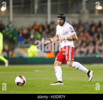 Aviva Stadium de Dublin, Irlande. 06 Oct, 2016. Qualification pour la Coupe du Monde FIFA Football. République d'Irlande contre la Géorgie. Murtaz Daushvili sur la balle pour la Géorgie. Credit : Action Plus Sport/Alamy Live News Banque D'Images