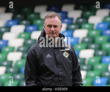 Belfast, Irlande du Nord. 07Th Octobre 2016. L'Irlande du train à la Stade National de Football en avant de leur match demain soir contre Saint-Marin. L'Irlande du manager Michael O'Neill à la session. David Hunter/Alamy Live News. Banque D'Images