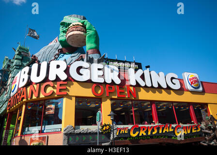 Un étrange restaurant Burger King avec franchise une Frankenstein burger sur Clifton Hill, Niagara Falls Canada Banque D'Images