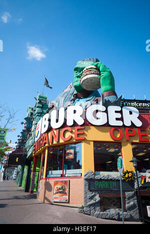 Un étrange restaurant Burger King avec franchise une Frankenstein burger sur Clifton Hill, Niagara Falls Canada Banque D'Images