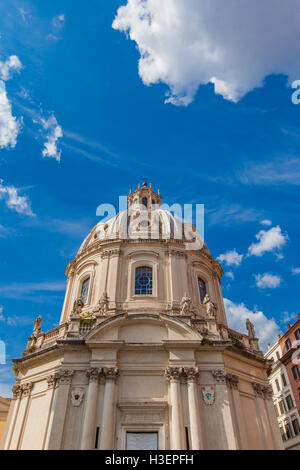 Voir l'établissement Santa Maria di Loreto Église à Rome, Italie Banque D'Images