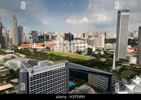 Singapour, de Padang et de vieux bâtiments en bord de Pan Pacific Hotel Banque D'Images