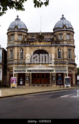 Façade principale du célèbre opéra de Buxton Banque D'Images