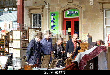 Le marché antique vintage et de la station Green Park Bath Somerset England UK Banque D'Images