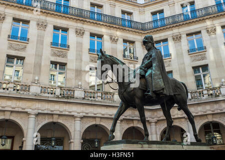 Statue du roi Édouard VII à cheval, Place Edouard VII, Paris, France ; sculpteur Paul Landowski (1875-1961) Banque D'Images