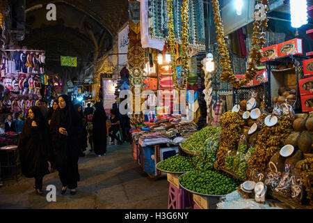 L'Iran, Ispahan, grand bazar, Bazar e Bozorg Banque D'Images