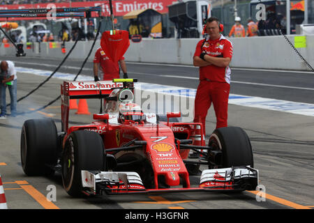 Circuit de Suzuka Suzuka, ville, préfecture de Mie, au Japon. 05Th Oct, 2018. Grand Prix de Formule 1 du Japon. La séance de qualification. La Scuderia Ferrari SF16-H &# x2013 ; Crédit : Kimi Raikkonen Plus Sport Action/Alamy Live News Banque D'Images