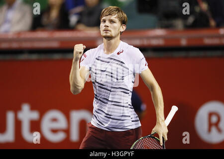 Ariake Coliseum, Tokyo, Japon. 8 octobre 2016. David Goffin (BEL), 8 octobre 2016 - Tennis : David Goffin renvoie une tourné contre Marin Cilic de Croatie pendant la Rakuten Japan Open Tennis Championships 2016 Demi-finale match à Ariake Coliseum, Tokyo, Japon. © Yusuke/Nakansihi AFLO SPORT/Alamy Live News Banque D'Images