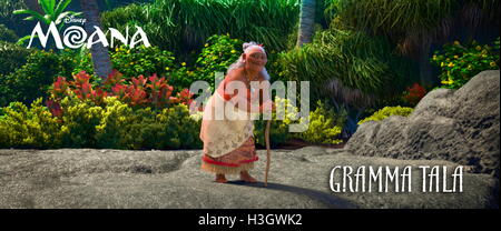 DATE DE SORTIE : Novembre 23, 2016 Title : Moana STUDIO : Disney Réalisateur : Ron Clements, John Musker PLOT : Une jeune femme utilise ses talents de navigation pour naviguer d'une île légendaire. La rejoindre dans l'aventure est son héros, le légendaire demi-dieu Maui avec : Dwayne Johnson, Alan Tudyk, Jemaine Clement, Auli'je Cravalho (Crédit : c Disney/images/) Banque D'Images