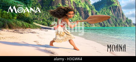 DATE DE SORTIE : Novembre 23, 2016 Title : Moana STUDIO : Disney Réalisateur : Ron Clements, John Musker PLOT : Une jeune femme utilise ses talents de navigation pour naviguer d'une île légendaire. La rejoindre dans l'aventure est son héros, le légendaire demi-dieu Maui avec : Dwayne Johnson, Alan Tudyk, Jemaine Clement, Auli'je Cravalho (Crédit : c Disney/images/) Banque D'Images