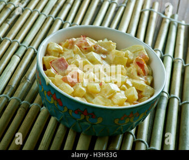 Kurma de pommes de terre - pommes de terre au curry indien rapide Banque D'Images