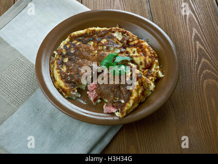 Lunch délicieux frittata au chorizo espagnol close up Banque D'Images