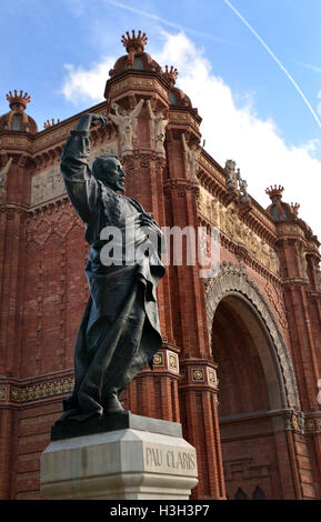 L'Arc de Triomf ou Arco de Triunfo (espagnol), dans la ville de Barcelone en Catalogne, Espagne. Banque D'Images