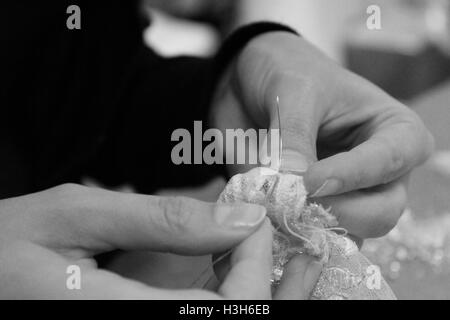 Cardiff, Pays de Galles. 16 Nov, 2015. Photographies prises à Cardiff. dans le centre de couturières ©AimeeHerd Offres Banque D'Images