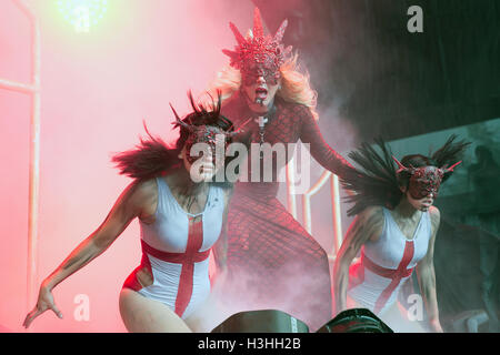 Maria Brink de En ce moment perfoms à l'amphithéâtre du rivage le 29 juillet 2016 à Mountain View, Californie. Banque D'Images