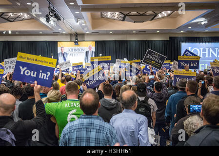 Johnson/soudure participants rallye présidentielles attendez que le candidat Libertarien Gary Johnson et Bill candidate à la vice-présidence pour arriver à souder le 17 septembre 2016 à Seattle, WA Banque D'Images