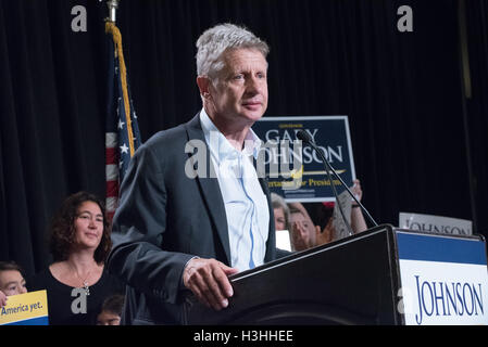 Candidat à l'élection présidentielle Gouverneur Gary Johnson parle au Johnson/soudure presidential rassemblement à l'hôtel Sheraton du centre-ville de Seattle le 17 septembre 2016 à Seattle, WA Banque D'Images