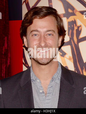 Alex Rubens assiste à la Sublime Primetime Emmy 2016 Discussion de groupe avec les auteurs en nomination au Writers Guild Theatre le 15 septembre 2016. Banque D'Images