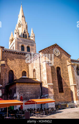 Dans l'église de la ville de Grenoble Banque D'Images