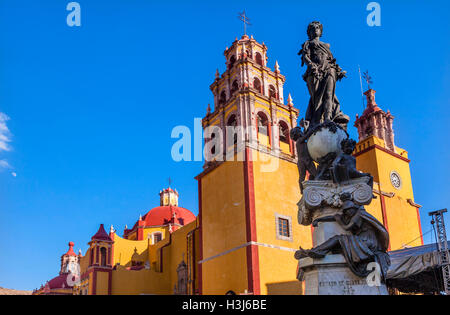 Notre Dame de la paix Paz Guanajuato Guanajuato, Mexique 665 Statue fait don à Ville par Charles V, empereur romain saint, dans les années 1500. Banque D'Images