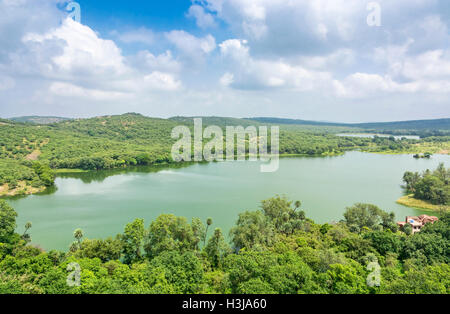 Vaste lac Padma inondées à Ranthambhore national park, Inde Banque D'Images