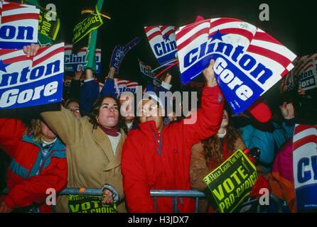 Canton, Ohio, USA, Octobre, 1992 Rassemblement pour la campagne démocrate William Clinton, Gouverneur de l'Arkansas Crédit : Mark Reinstein Banque D'Images